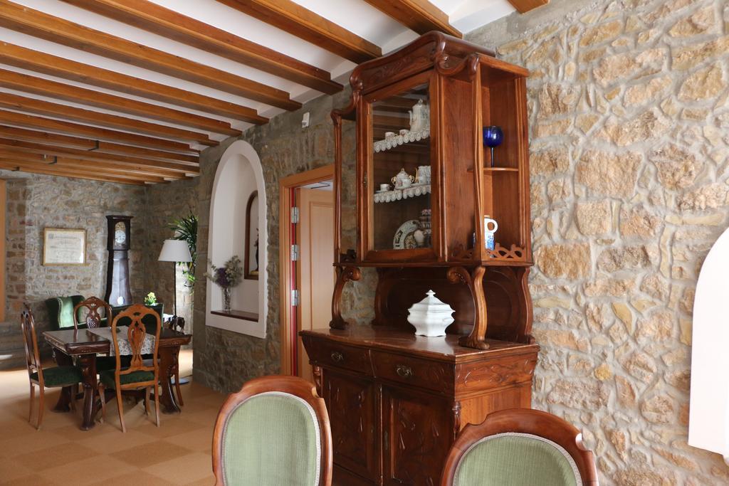 Hostal Palouet De Segarra ภายนอก รูปภาพ