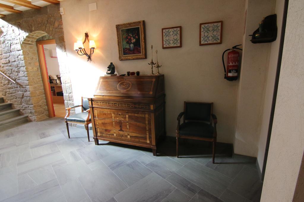 Hostal Palouet De Segarra ภายนอก รูปภาพ